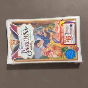 Walt Disney Snow White and Seven Dwarfs VHS 1st time on video New 1994 Vantage